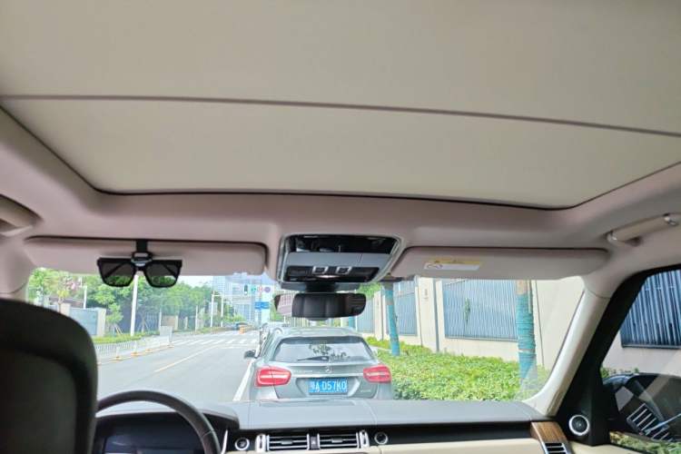 Used Land Rover Range 2018 3.0 SC V6 Vogue Legacy Edition Headliner