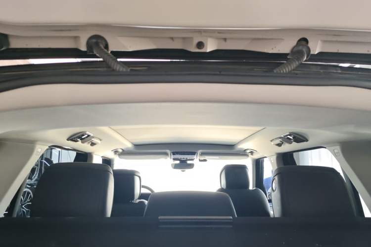 Used Land Rover Range 2018 3.0 SC V6 Vogue Legacy Edition Headliner