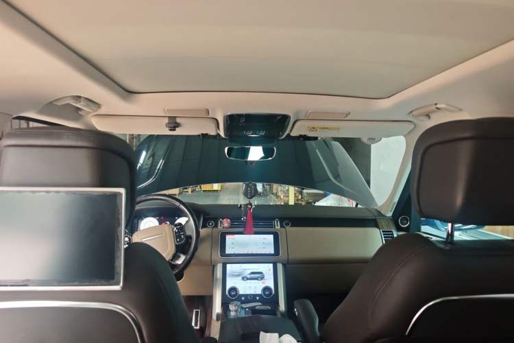 Used Land Rover Range 2018 3.0 SC V6 Vogue Extended-Length Model Headliner