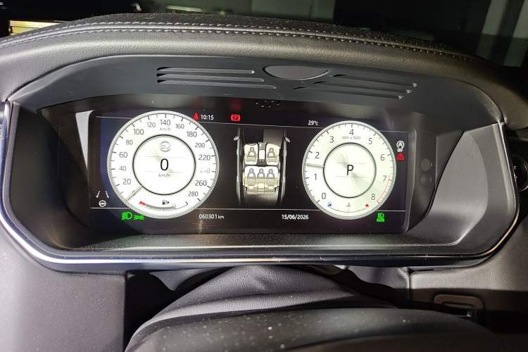 Used Land Rover Range 2018 3.0 SC V6 Vogue Extended-Length Model Instrument Cluster