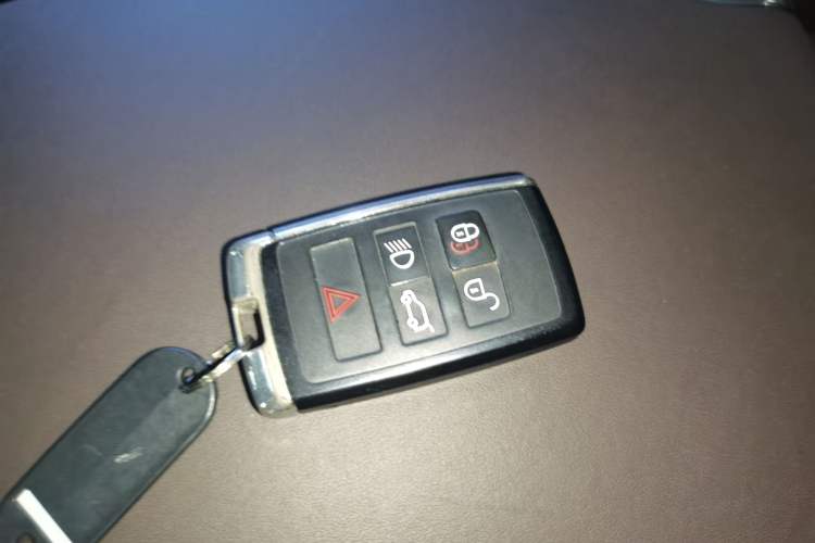 Used Land Rover Range 2018 3.0 SC V6 Vogue Extended-Length Model Interior 1