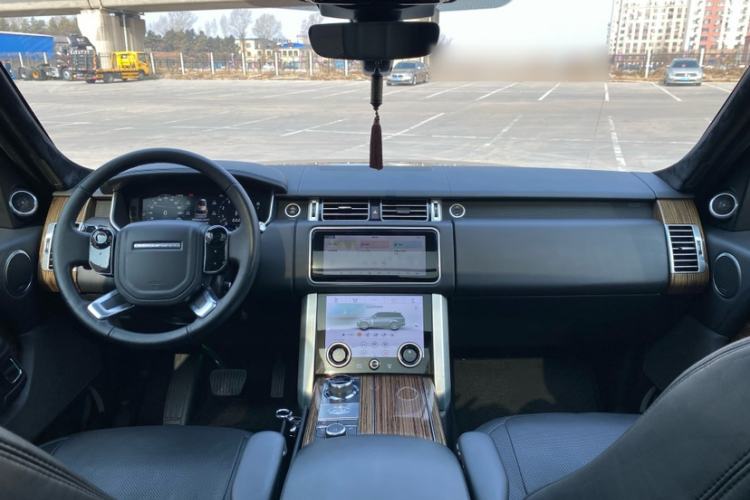 Used Land Rover Range 2018 3.0 SC V6 Vogue Legacy Edition Interior 2