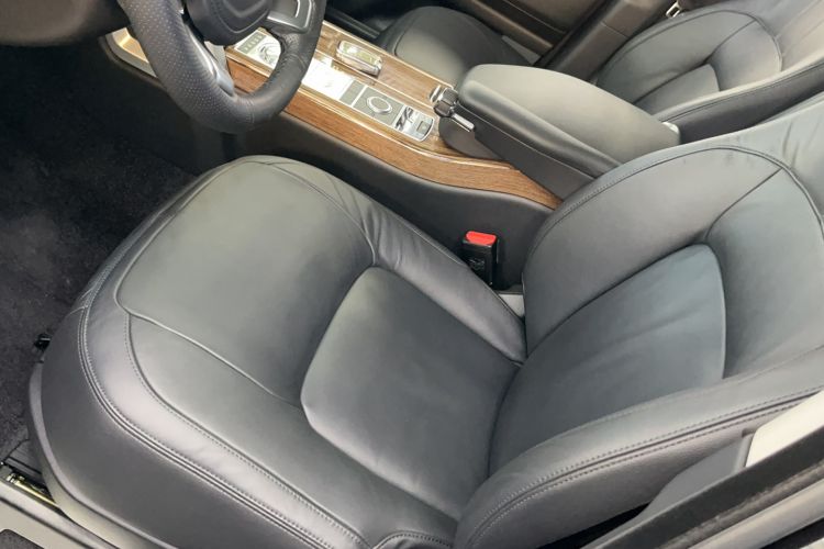 Used Land Rover Range 2018 3.0 SC V6 Grand Edition Interior 6