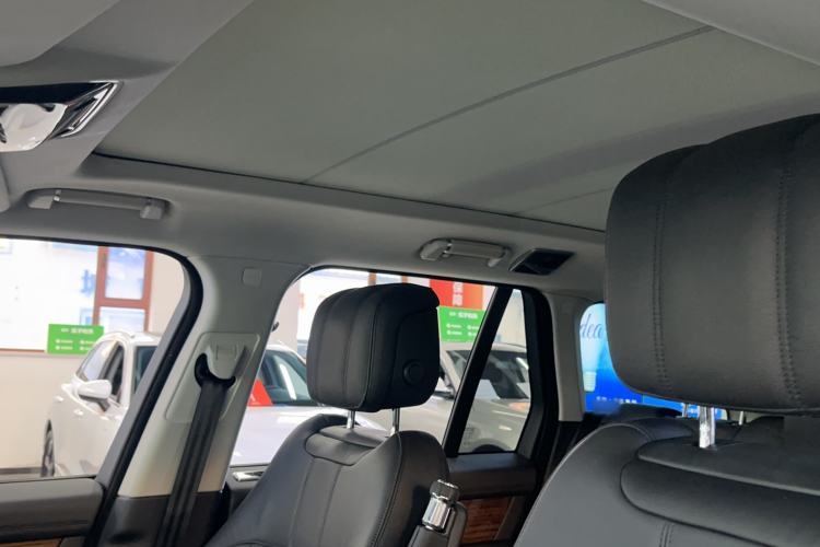 Used Land Rover Range 2018 3.0 SC V6 Grand Edition Interior 7