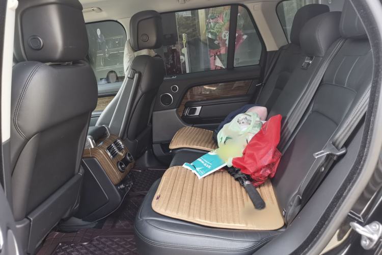 Used Land Rover Range 2018 3.0 SC V6 Grand Edition Interior 7