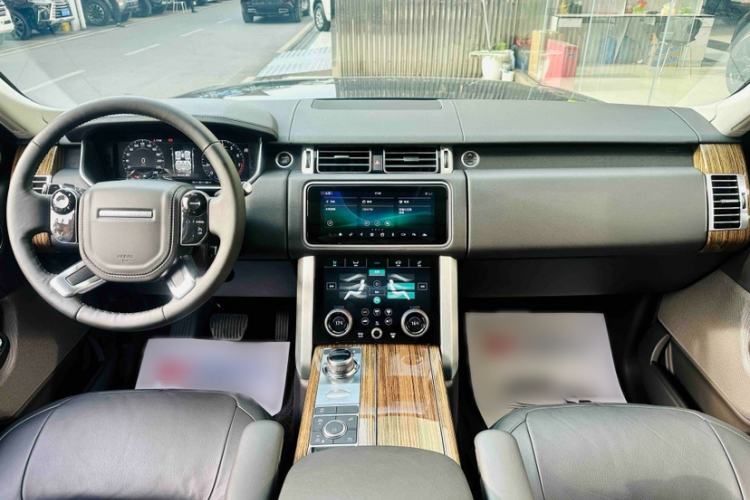 Used Land Rover Range 2018 3.0 SC V6 Grand Edition Interior 7
