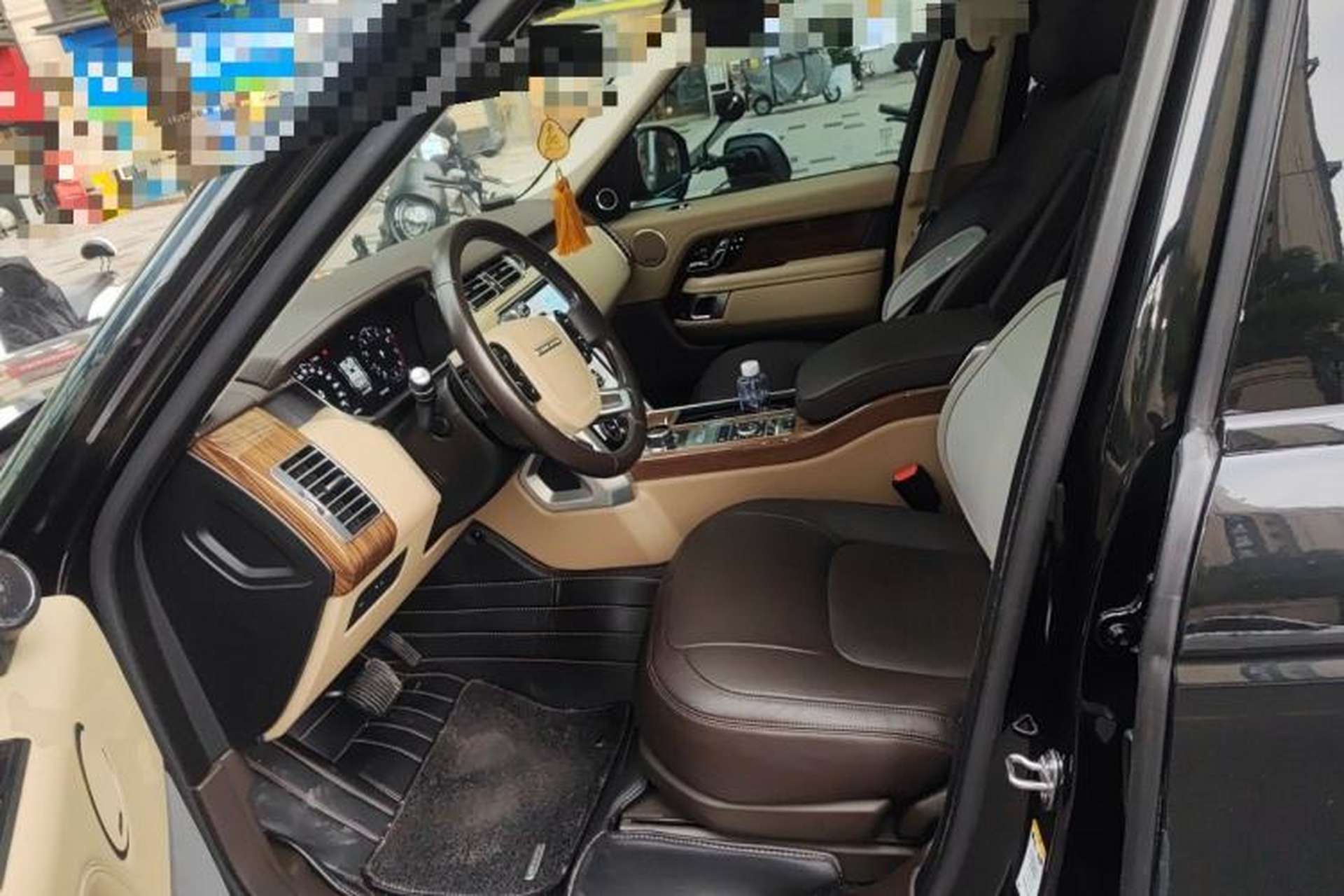Used Land Rover Range 2018 3.0 SC V6 Vogue Extended-Length Model Left Front Seat