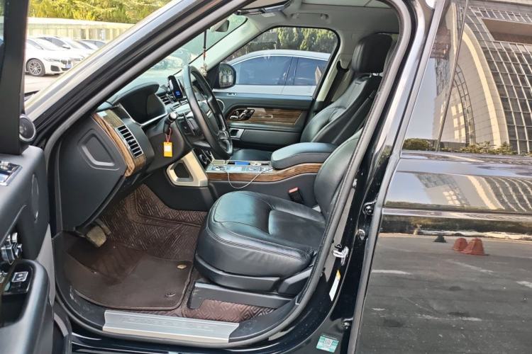Used Land Rover Range 2018 3.0 SC V6 Vogue Legacy Edition Left Front Seat