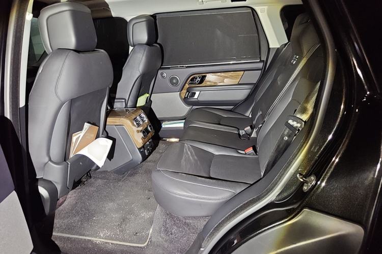 Used Land Rover Range 2018 3.0 SC V6 Vogue Extended-Length Model Left Rear Seat