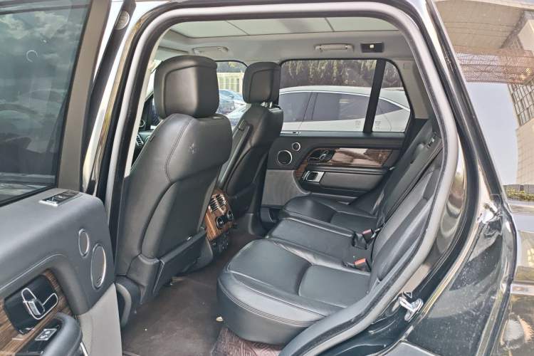 Used Land Rover Range 2018 3.0 SC V6 Vogue Legacy Edition Left Rear Seat