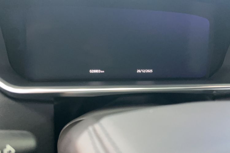 Used Land Rover Range 2018 3.0 SC V6 Grand Edition Odometer Close Up