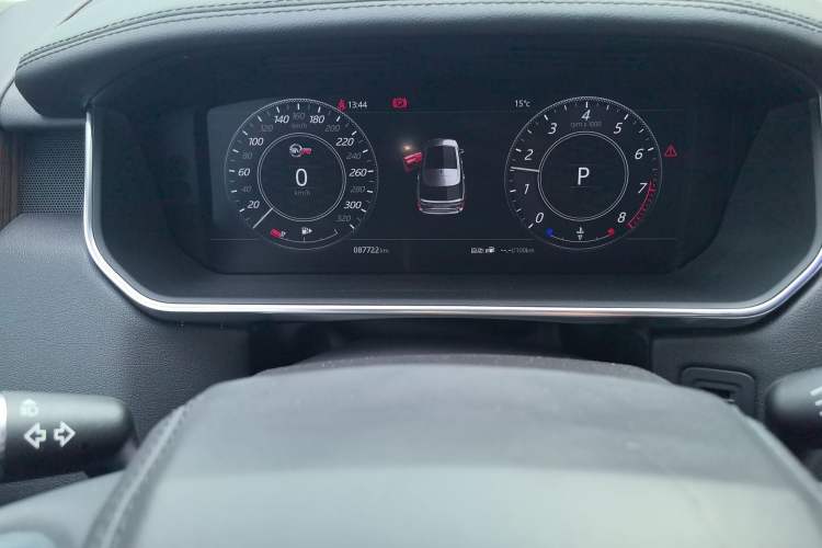 Used Land Rover Range 2018 3.0 SC V6 Grand Edition Odometer Close Up