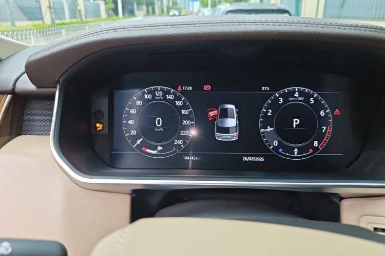 Used Land Rover Range 2018 3.0 SC V6 Vogue Legacy Edition Odometer Close Up