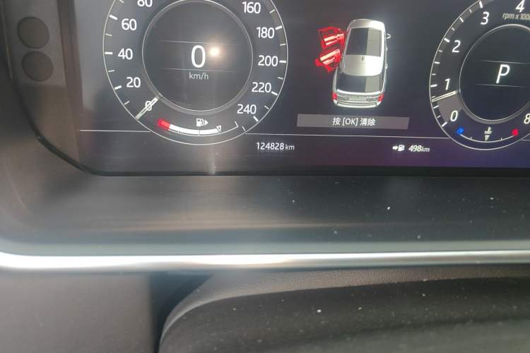 Used Land Rover Range 2018 3.0 SC V6 Vogue Legacy Edition Odometer Close Up