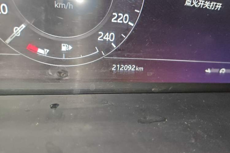 Used Land Rover Range 2018 3.0 SC V6 Grand Edition Odometer Close Up