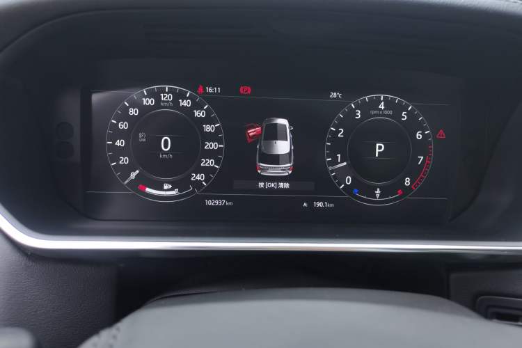 Used Land Rover Range 2018 3.0 SC V6 Grand Edition Odometer Close Up