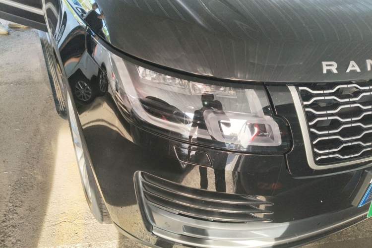Used Land Rover Range 2018 3.0 SC V6 Vogue Extended-Length Model Right Front Headlight