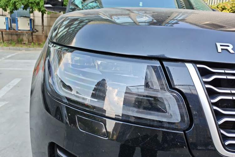 Used Land Rover Range 2018 3.0 SC V6 Vogue Legacy Edition Right Front Headlight