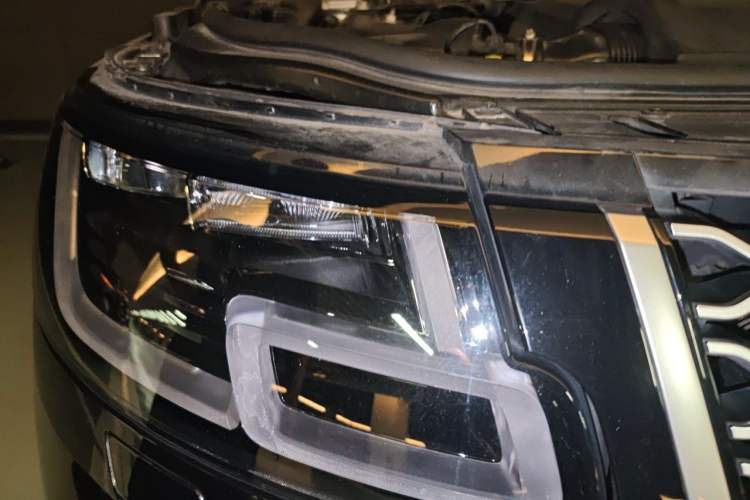 Used Land Rover Range 2018 3.0 SC V6 Vogue Legacy Edition Right Front Headlight