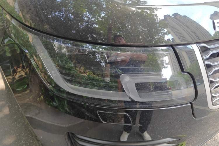 Used Land Rover Range 2018 3.0 SC V6 Vogue Extended-Length Model Right Front Headlight