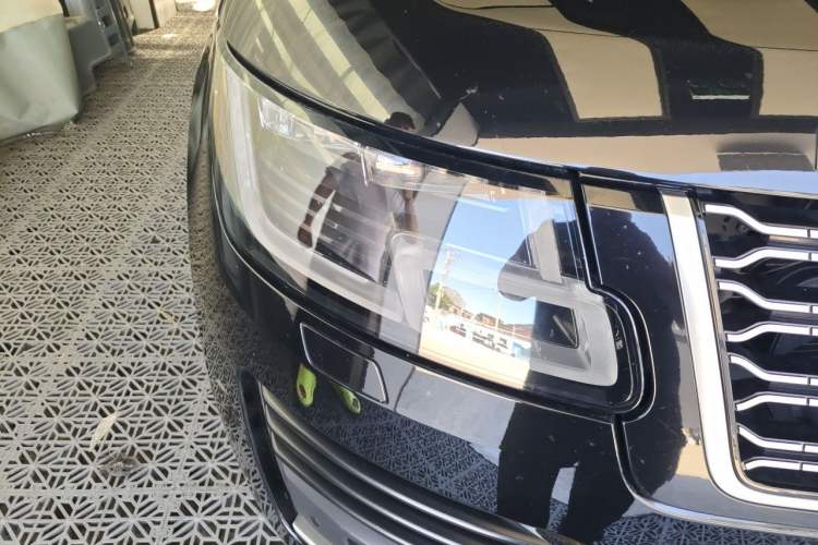 Used Land Rover Range 2018 3.0 SC V6 Vogue Legacy Edition Right Front Headlight