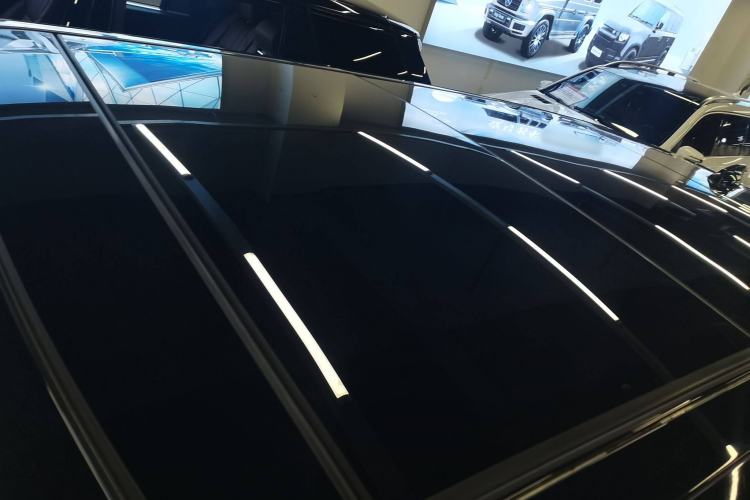Used Land Rover Range 2018 3.0 SC V6 Vogue Extended-Length Model Roof