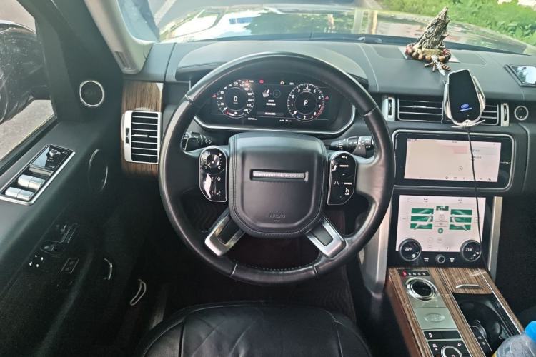 Used Land Rover Range 2018 3.0 SC V6 Grand Edition Steering Wheel