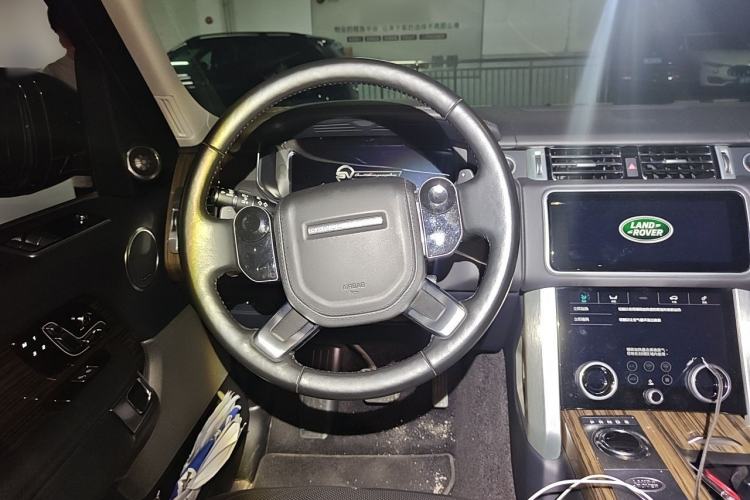Used Land Rover Range 2018 3.0 SC V6 Vogue Extended-Length Model Steering Wheel
