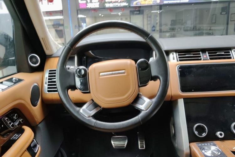 Used Land Rover Range 2018 3.0 SC V6 AB Prestige Extended Edition Steering Wheel
