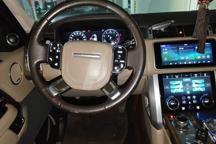 Used Land Rover Range 2018 3.0 SC V6 Vogue Extended-Length Model Steering Wheel