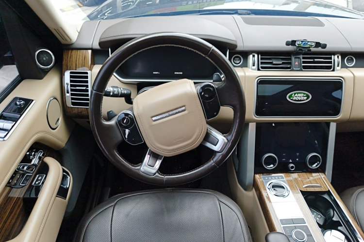 Used Land Rover Range 2018 3.0 SC V6 Vogue SE Long-Wheelbase Edition Steering Wheel