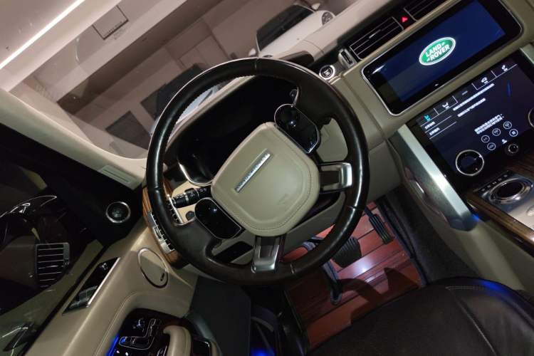 Used Land Rover Range 2018 3.0 SC V6 Vogue SE Long-Wheelbase Edition Steering Wheel