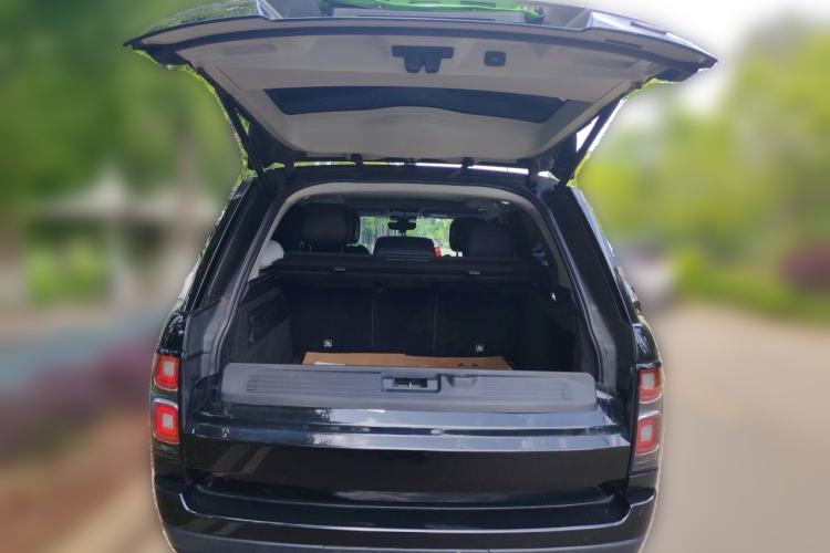 Used Land Rover Range 2018 3.0 SC V6 Vogue Legacy Edition Trunk