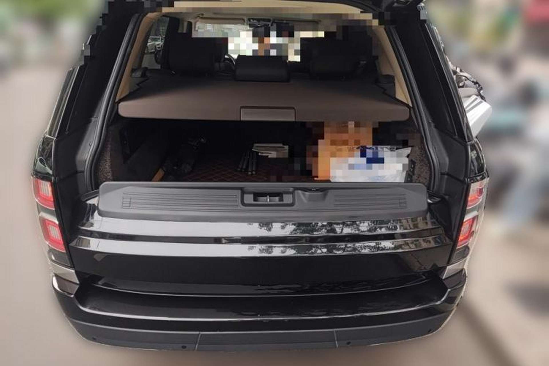 Used Land Rover Range 2018 3.0 SC V6 Vogue Extended-Length Model Trunk