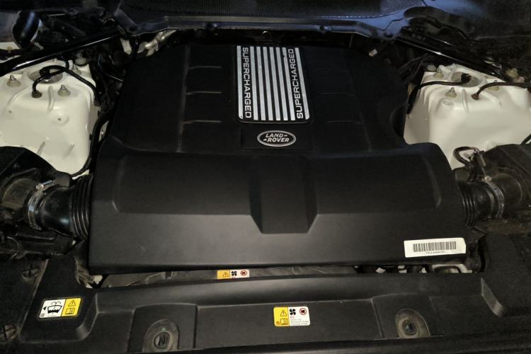 Used Land Rover Range 2018 3.0 SC V6 Vogue Legacy Edition Engine Bay