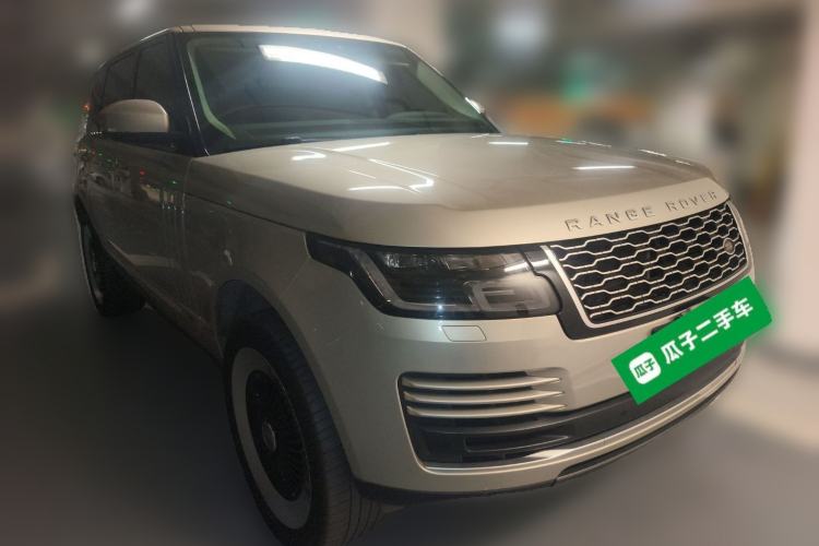 Used Land Rover Range 2018 3.0 SC V6 Vogue Extended-Length Model Exterior 2