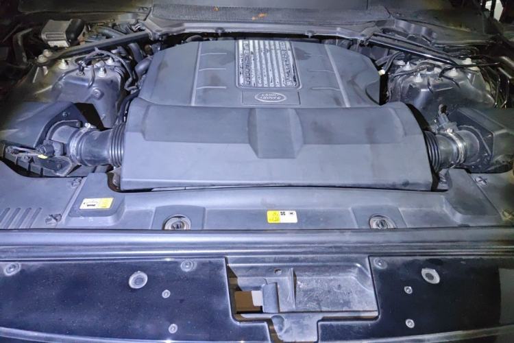 Used Land Rover Range 2018 3.0 SC V6 Vogue Legacy Edition Engine Bay