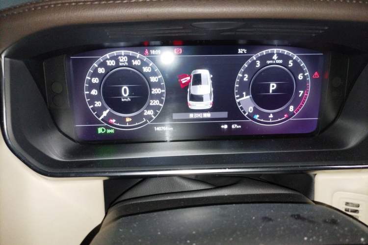 Used Land Rover Range 2018 3.0 SC V6 Vogue Extended-Length Model Instrument Cluster