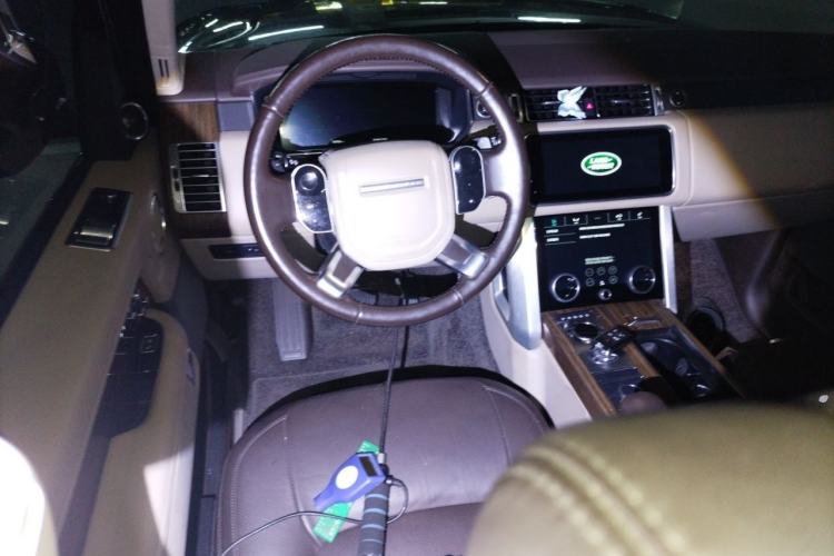 Used Land Rover Range 2018 3.0 SC V6 Vogue Extended-Length Model Steering Wheel