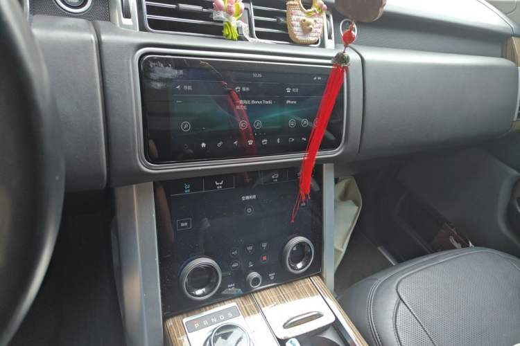 Used Land Rover Range 2018 3.0 SC V6 Grand Edition Audio And AC Panel