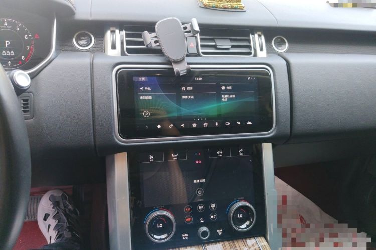 Used Land Rover Range 2018 3.0 SC V6 Grand Edition Audio And AC Panel