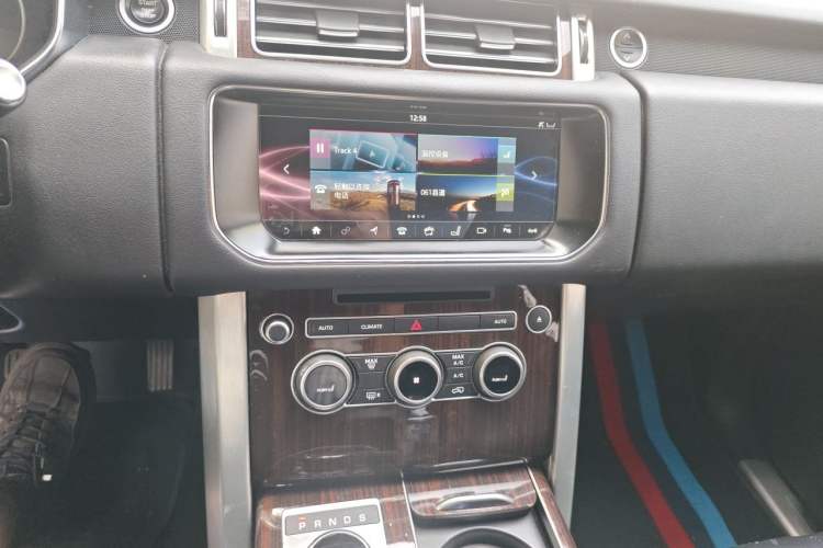 Used Land Rover Range  Audio And AC Panel
