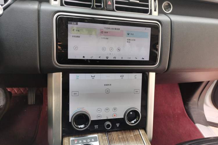Used Land Rover Range 2018 3.0 SC V6 Grand Edition Audio And AC Panel