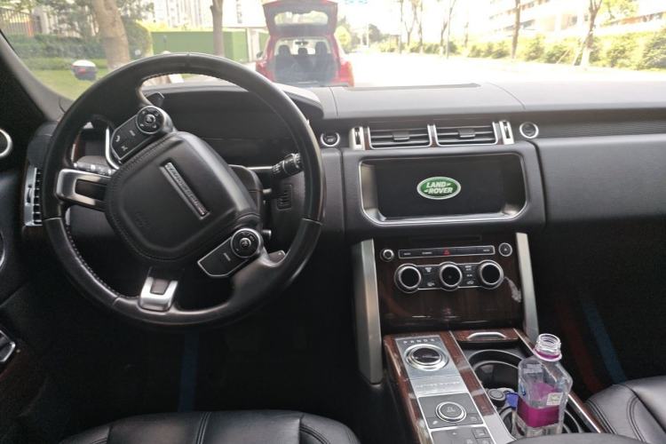 Used Land Rover Range  Center Console