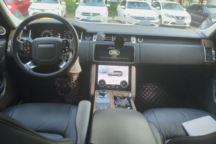 Used Land Rover Range  Center Console