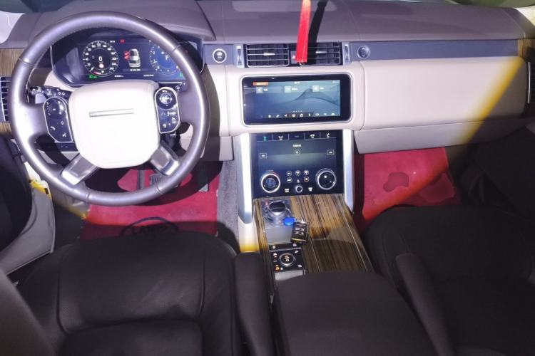 Used Land Rover Range  Center Console