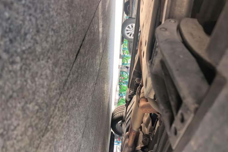 Used Land Rover Range 2018 3.0 SC V6 Vogue Extended-Length Model Chassis Front Left