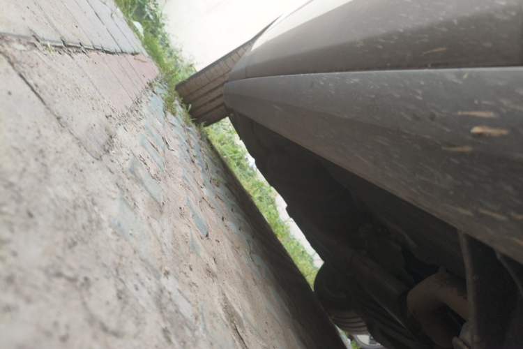 Used Land Rover Range  Chassis Front Right
