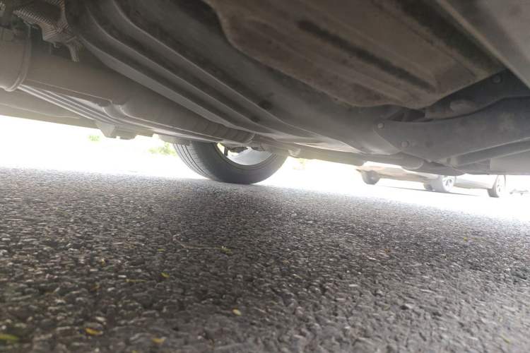 Used Land Rover Range  Chassis Rear Left