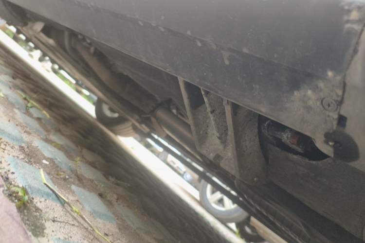 Used Land Rover Range  Chassis Rear Left